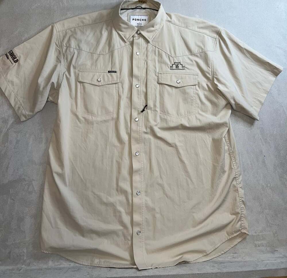 Poncho Short Sleeve Fishing Shirt Size L Tan